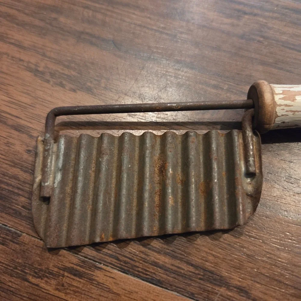 Antique Corrugated Vegetable Cutter Rustic Wavy Blade Wood Handle Primitive Tool